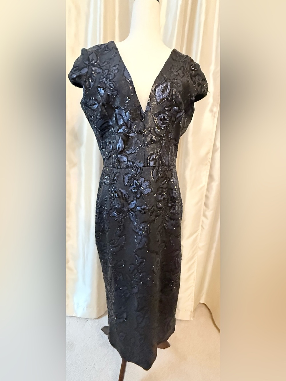 Dress the Population Allison Sequin Midi Dress Black Blue Size Large EUC - Picture 9 of 17